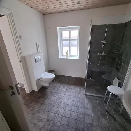 Bondehuset * Ansager